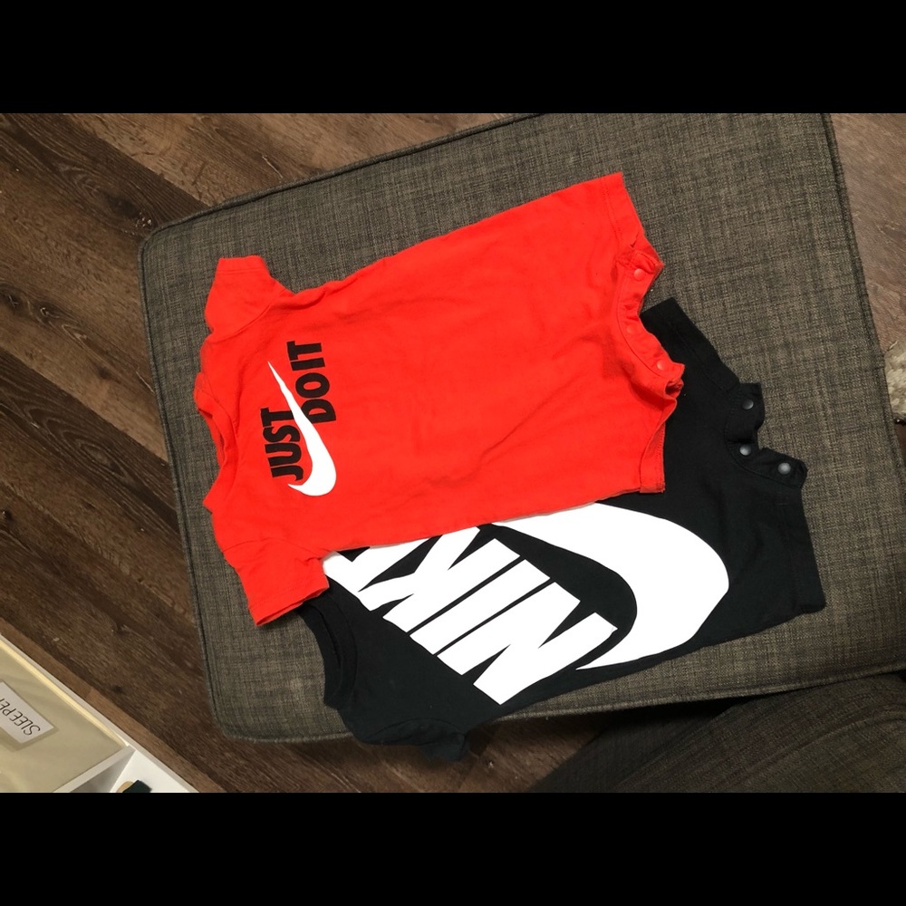 Nike bodysuit 9m